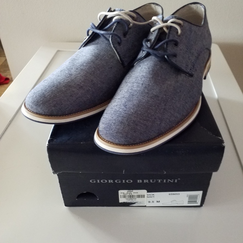 Mens shoes